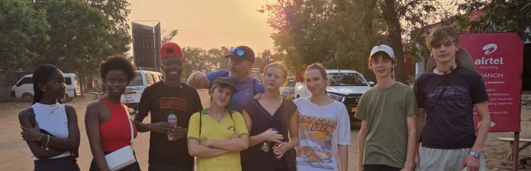 Schüler aus Klasse 10 zum Austausch in Malawi